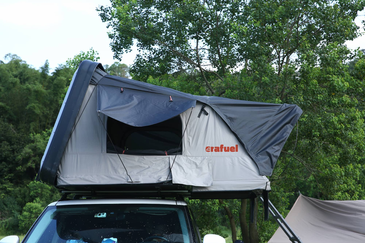 Tenda da Tetto a Guscio In Alluminio - 4 Persone