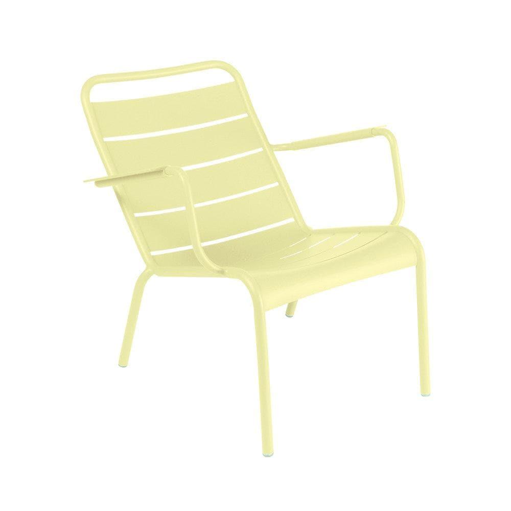 Poltrona bassa da giardino LUXEMBOURG-Fermob-Sorbetto al Limone- | Homestorys