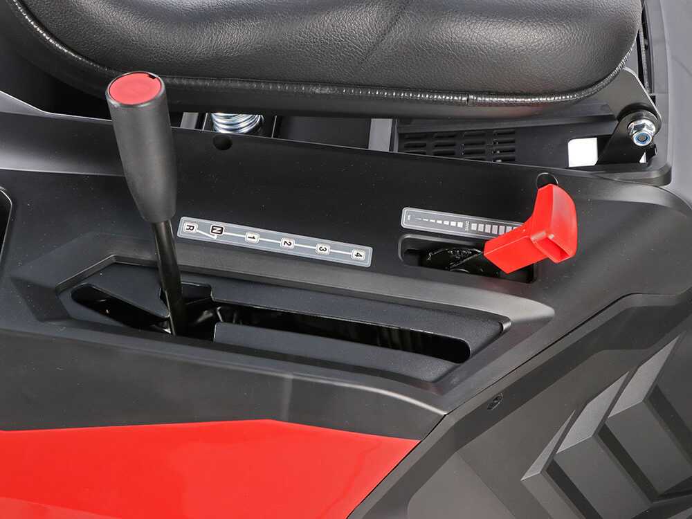 Trattorino tosaerba GeoTech-Pro RM 75-660 CSM