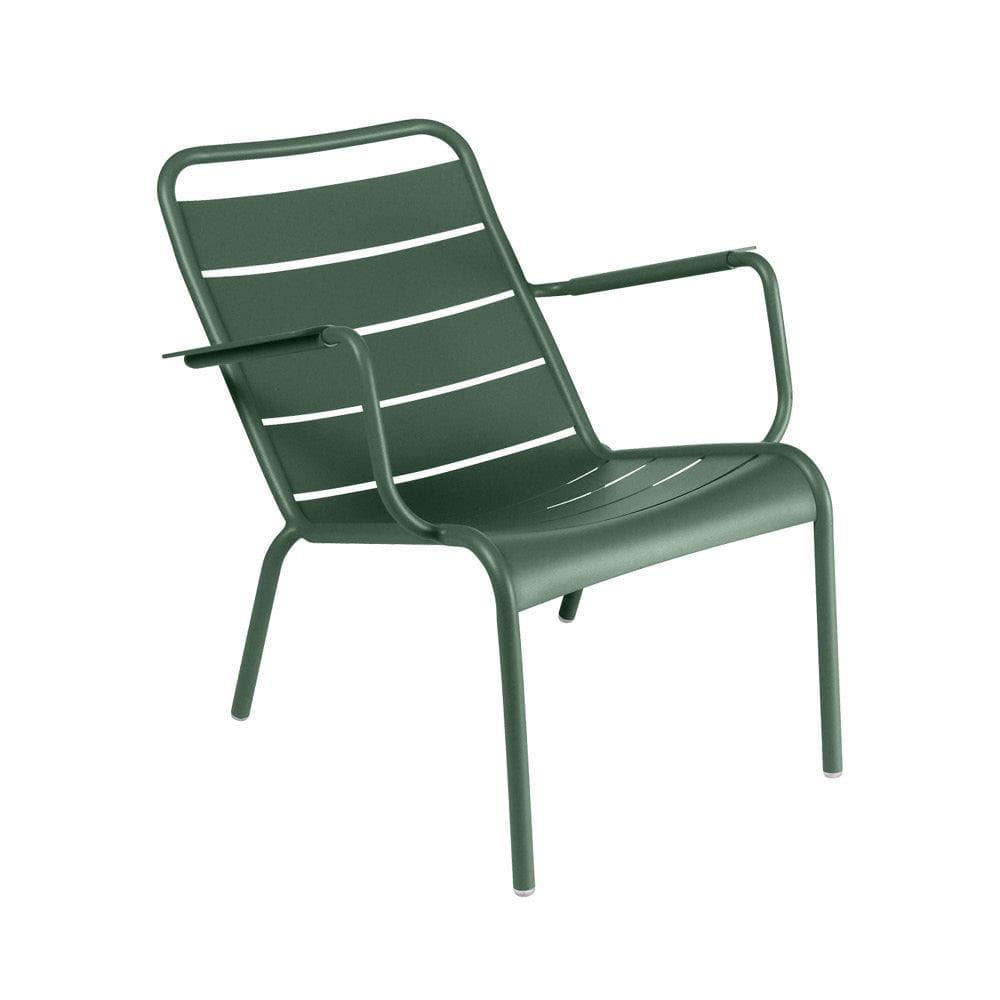 Poltrona bassa da giardino LUXEMBOURG-Fermob-Verde Cedro- | Homestorys