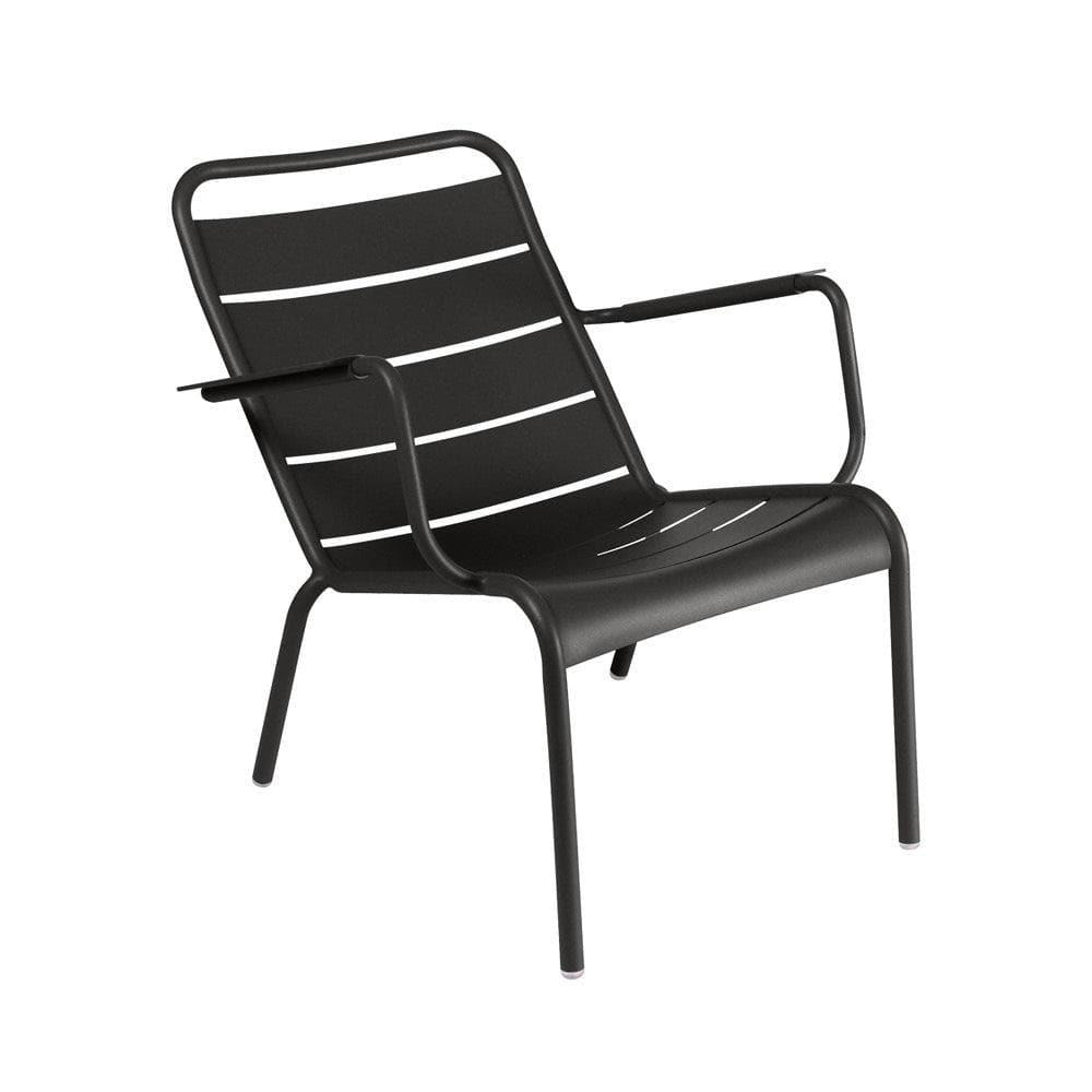 Poltrona bassa da giardino LUXEMBOURG-Fermob-Liquirizia- | Homestorys